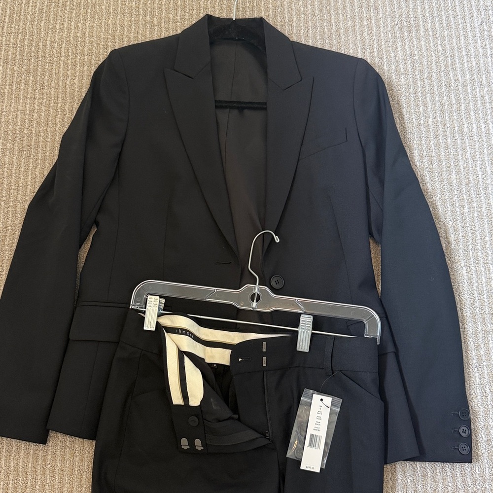 Women’s Single-Button Blazer / with pants with tag on